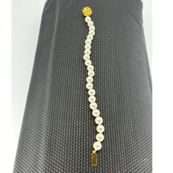 Vintage Faux Pearl Bracelet Flower Shaped Clasp Marked G. Silver 7MM Faux Pearls - Picture 6 of 6